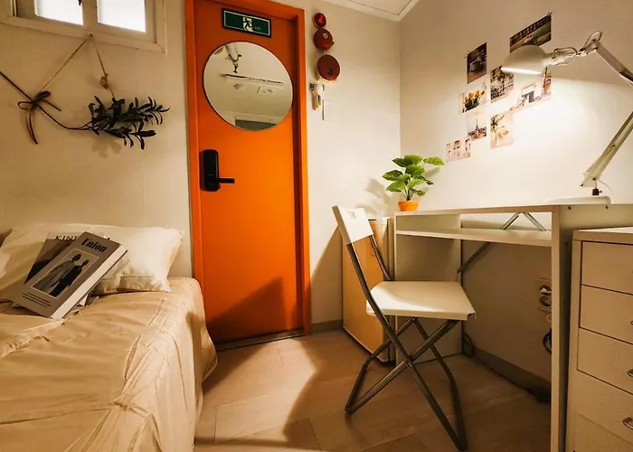 Oreum Stay Myeongdong - Female Only