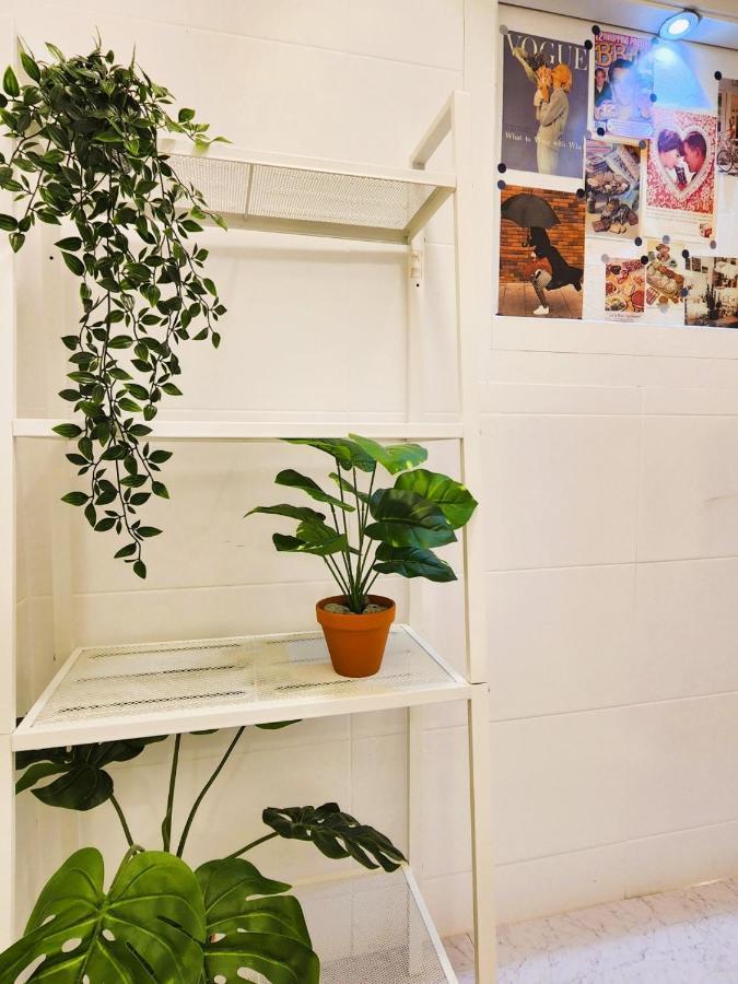 Oreum Myeongdong - Female Only Gasthof